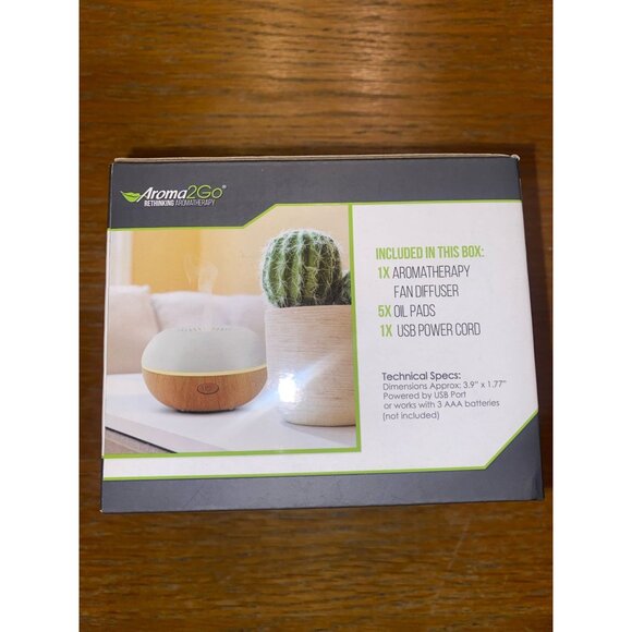 Aroma2Go Aromatherapy USB Fan Diffuser 7-Color LED Battery/USB Silent - Picture 2 of 3